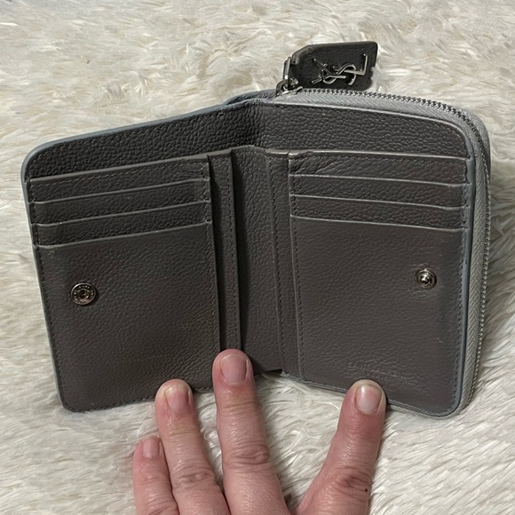 Saint Laurent Gray Wallet Smooth Leather Minimalist Design - Picture 10 of 13